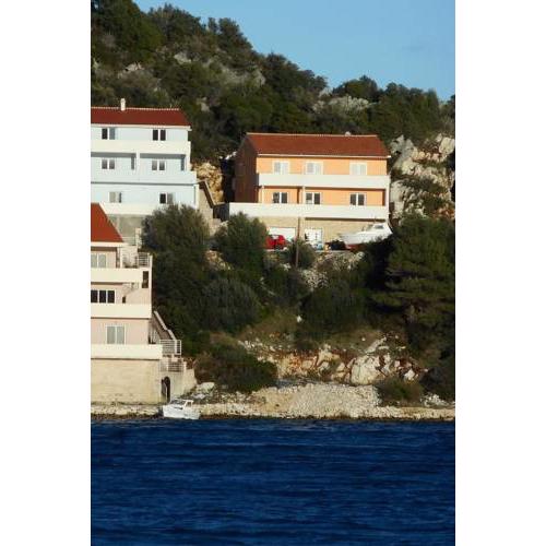 Apartments by the sea Zaklopatica, Lastovo - 12452