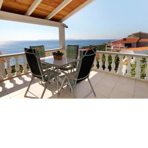 Apartments by the sea Zavalatica, Korcula - 9280