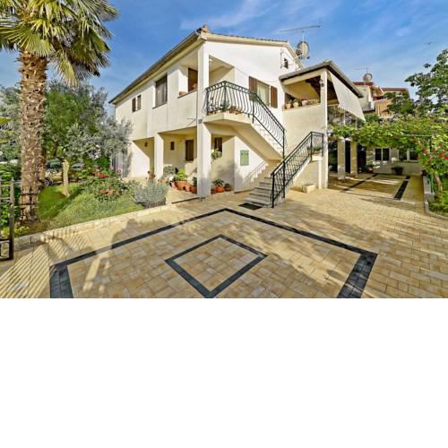 Apartments Crevatin 10