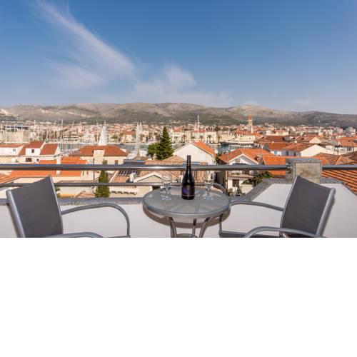Apartments Damineee - Trogir