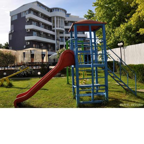 Apartments Devora 1 & bar & restaurant