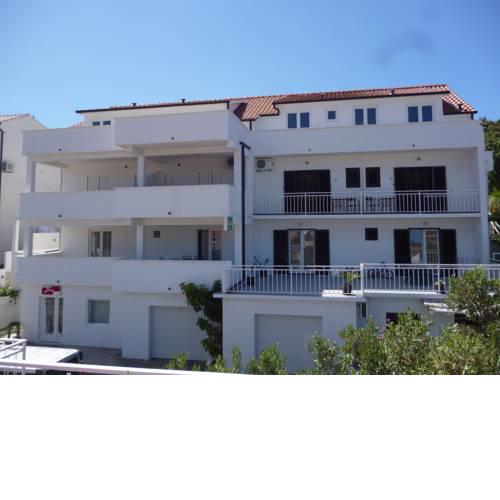 Apartments Dobrila