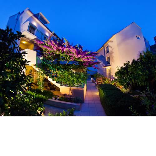 Apartments Dubra