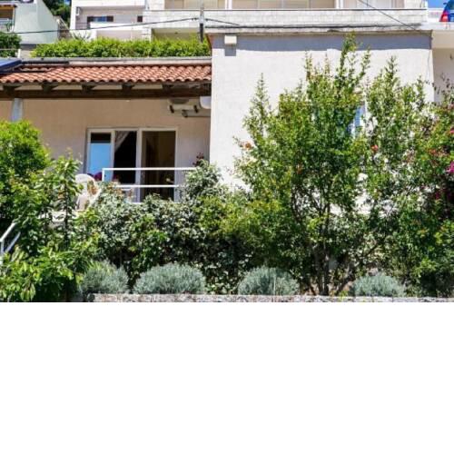 Apartments Elelu