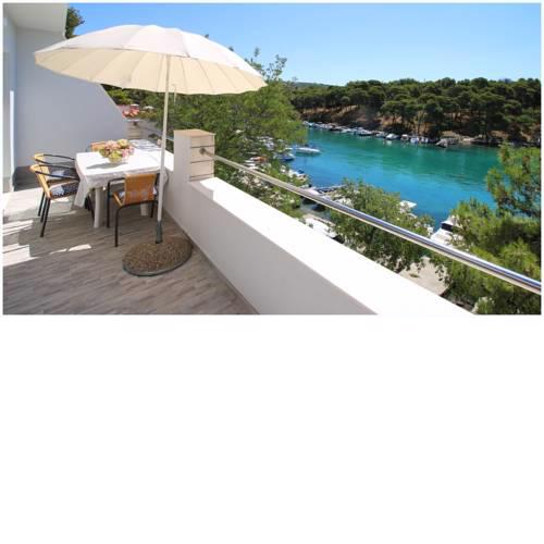Apartments Elvi
