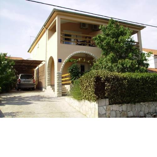 Apartments Ferri-Certi?