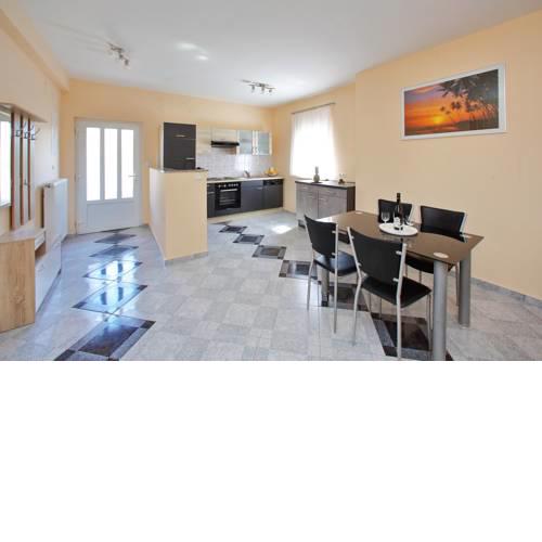 Apartments Golubic