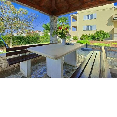 Apartments Gulic