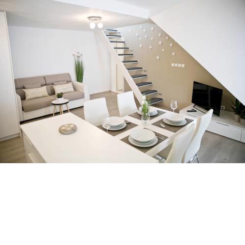 Apartments Hiša Pod Gradom