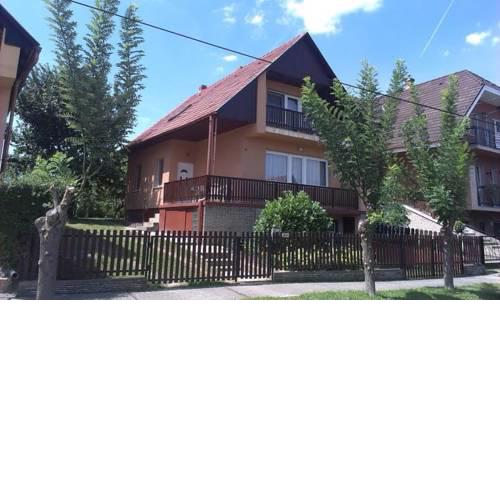 Apartments in Balatonlelle 19085