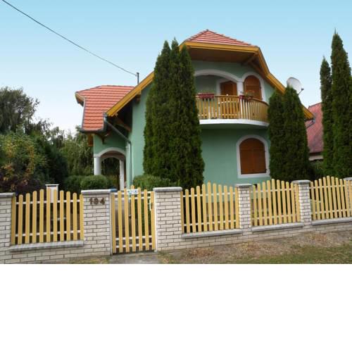Apartments in Balatonmariafürdo/Balaton 19491