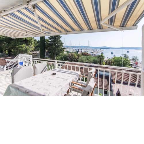 Apartments in Biograd na Moru 8034