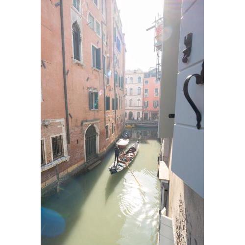 Apartments in San Marco with Canal View