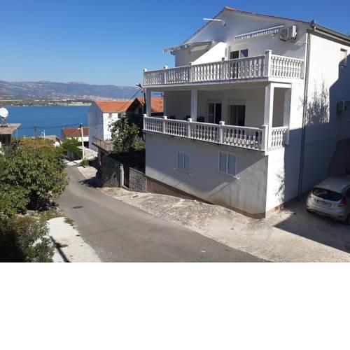 Apartments Ivica