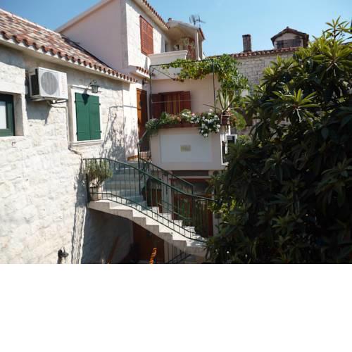 Apartments Ivica