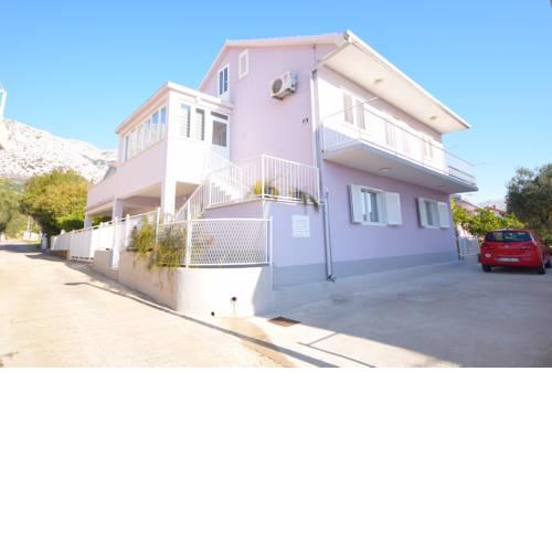 Apartments Jakov