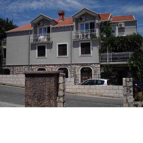 Apartments Junuzović