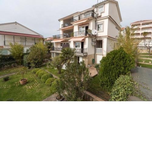 Apartments Kari