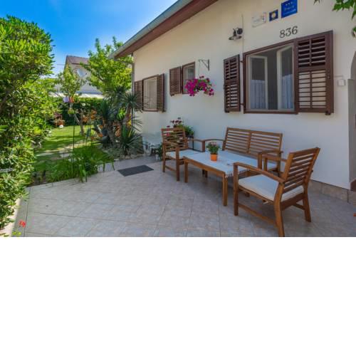 Apartments Kiara Sabunike 836