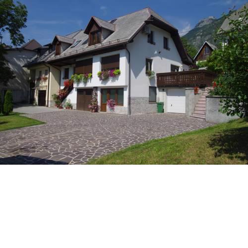 Apartments Ktrenc