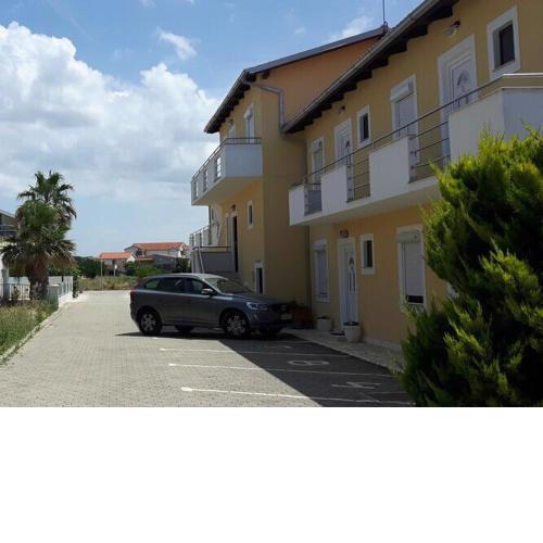 Apartments Lug 2, new and comfortable with pool