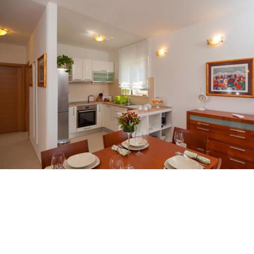 Apartments Maja