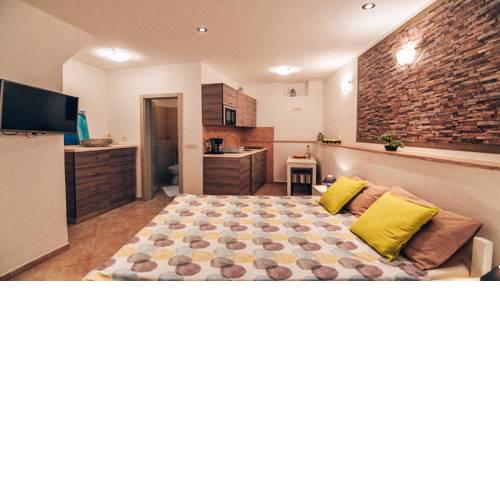 Apartments Malvazija