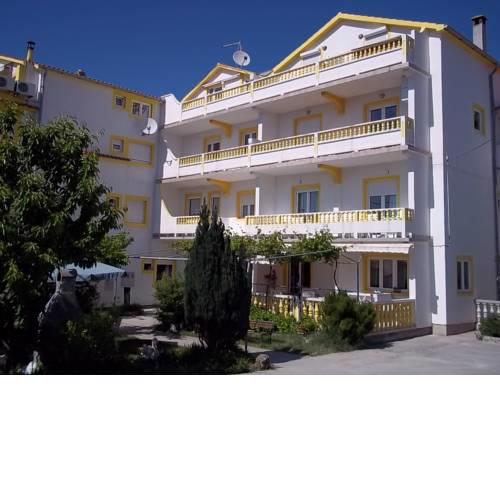 Apartments Mare