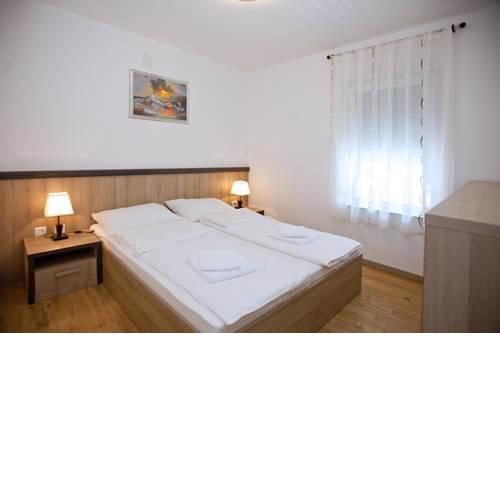 Apartments Maslina I