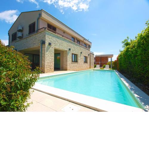 Apartments Mia 1788