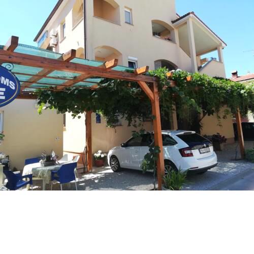 Apartments Mijić