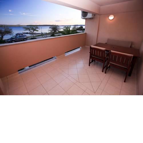 Apartments Miroslav