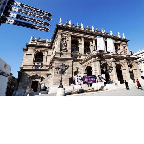 Apartments Opera