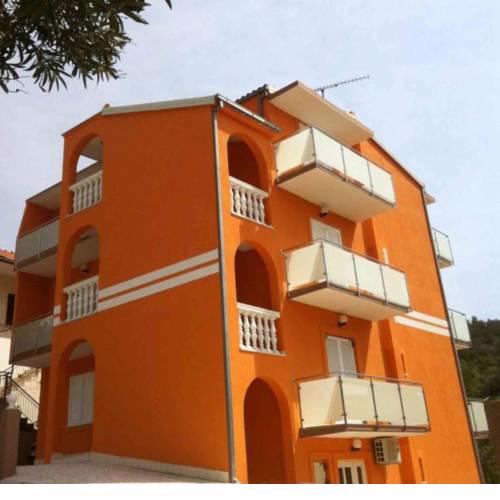 Apartments Orange