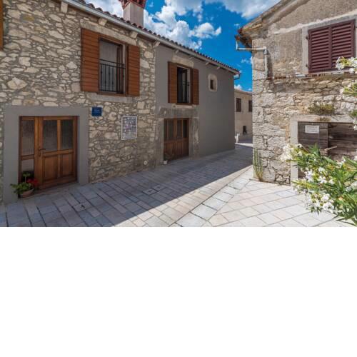 Apartments Petina