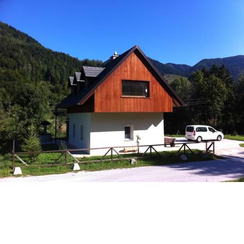 Apartments Podkoren