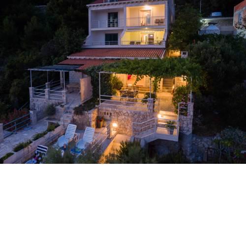 Apartments Ratac Lobrović