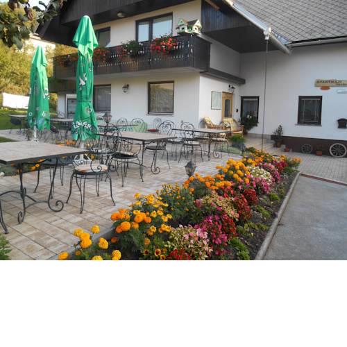 Apartments & Rooms Preseren