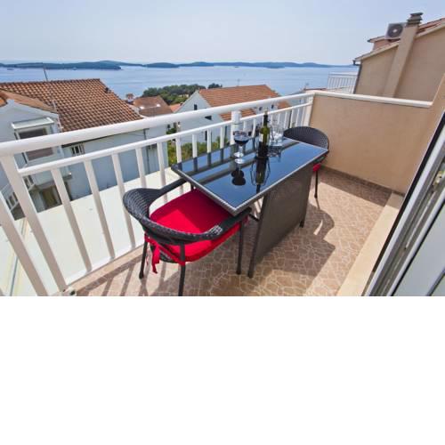 Apartments Roso Hvar
