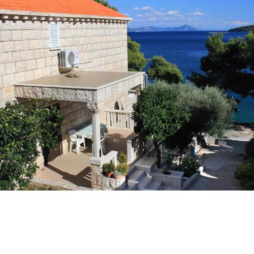 Apartments Rud - 15 m from sea