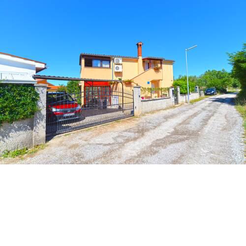 Apartments Sandro 1395