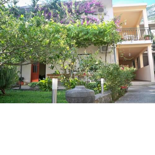 Apartments Sini