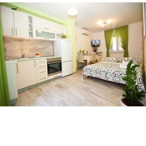Apartments Skalinada