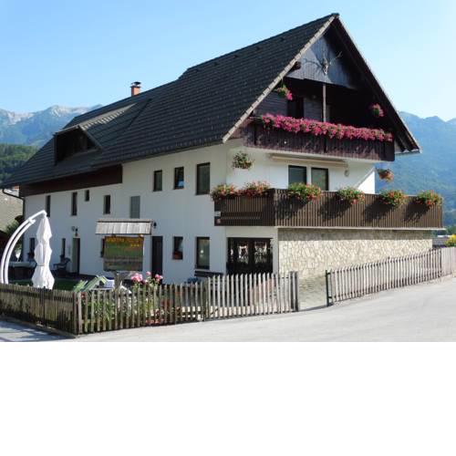 Apartments Štros