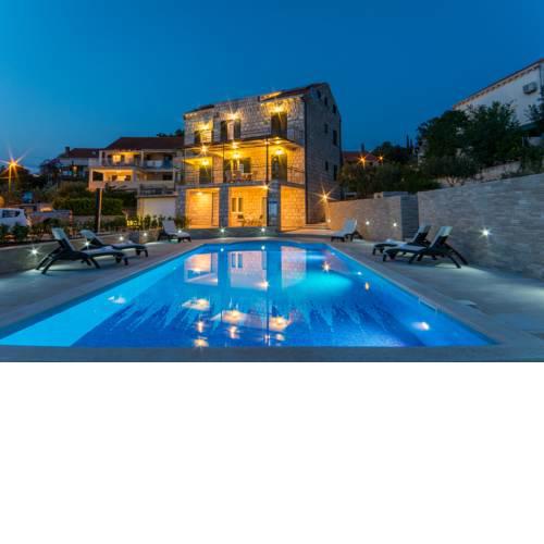 Apartments Sutalo