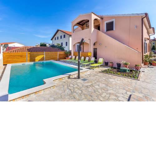 Apartments Vesna 1236