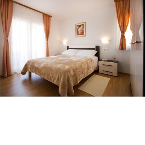 Apartments Villa Ana