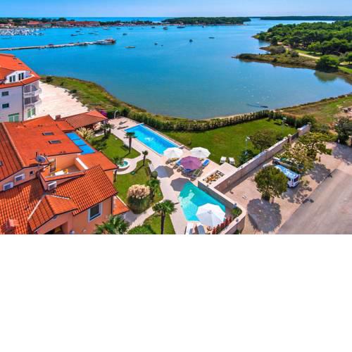 Apartments Villa Vizula Medulin - CIS02100c-DYH