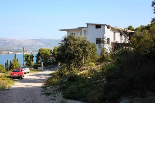 Apartments with a parking space Arbanija, Ciovo - 5228