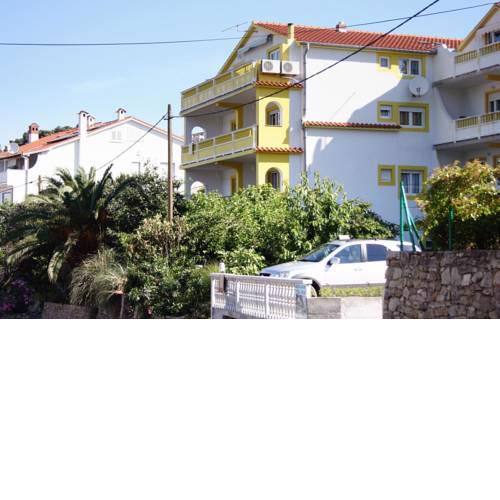 Apartments with a parking space Banjol, Rab - 5041